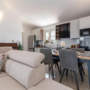 Amazing Sea View Apartment- Romantica Apartment Kastel Stafilic